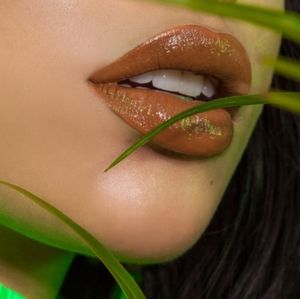 Lime crime blaze lipstick